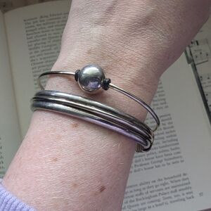 Elegant Silver Bangle Bracelet